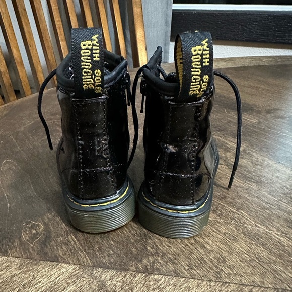 Doc Marten toddler boots 7 - Picture 3 of 5